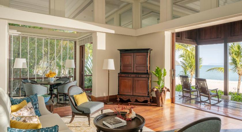 Kuva huoneesta Royal Beach Villa One Bedroom With Pool King Bed 4