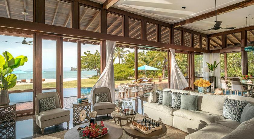 Image of Imperial Three Bedroom Beach Villa With Pool 2 Kings 1Twin 3