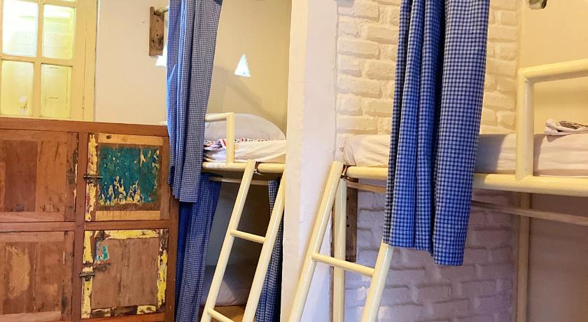 Image of Bed in 8-Bed Mixed Dormitory Room 1