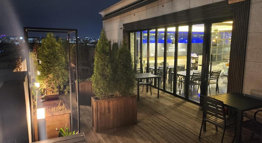 ソウル Dongdaemun SATURN HOTEL 3つ星 ホテル 外観