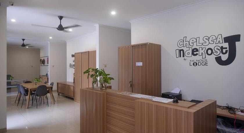 RedDoorz near Stasiun Solo Balapan 3 – Banjarsari, Surakarta, SD