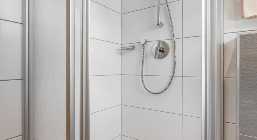 Image of Deluxe Double or Twin Room 2