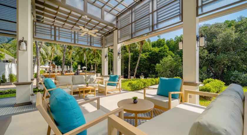 クラビ Bhu Nga Thani Resort & Villas Railay 4つ星 ホテル レストラン