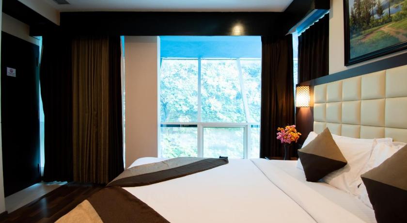 Image of Superior Suite 14
