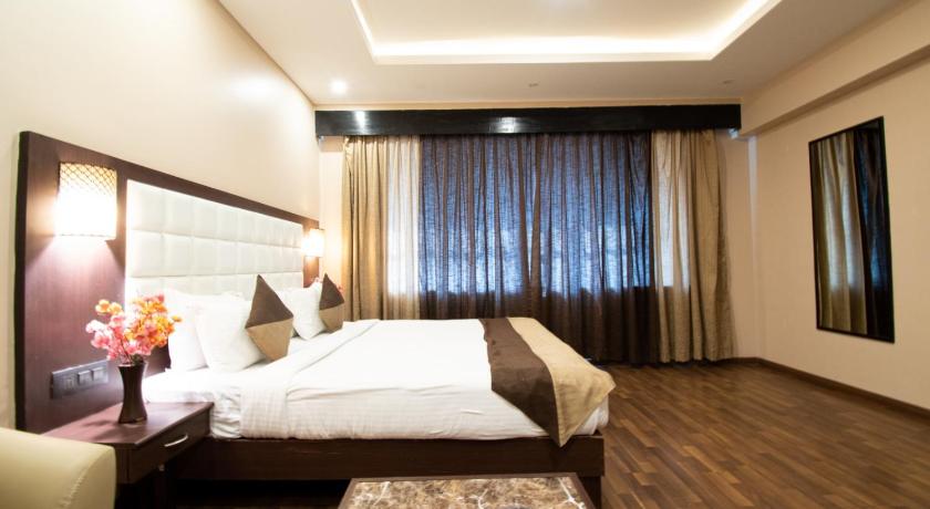 Image of Superior Suite 2