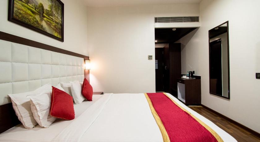 Image of Superior Suite 12