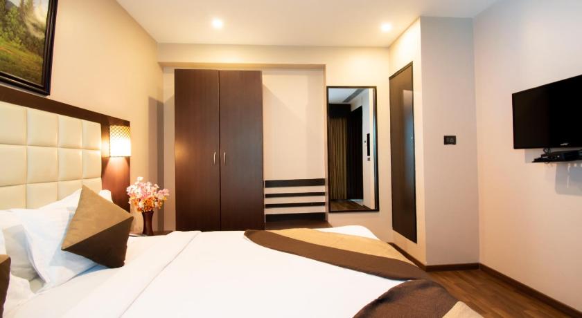 Image of Premium Double or Twin 15