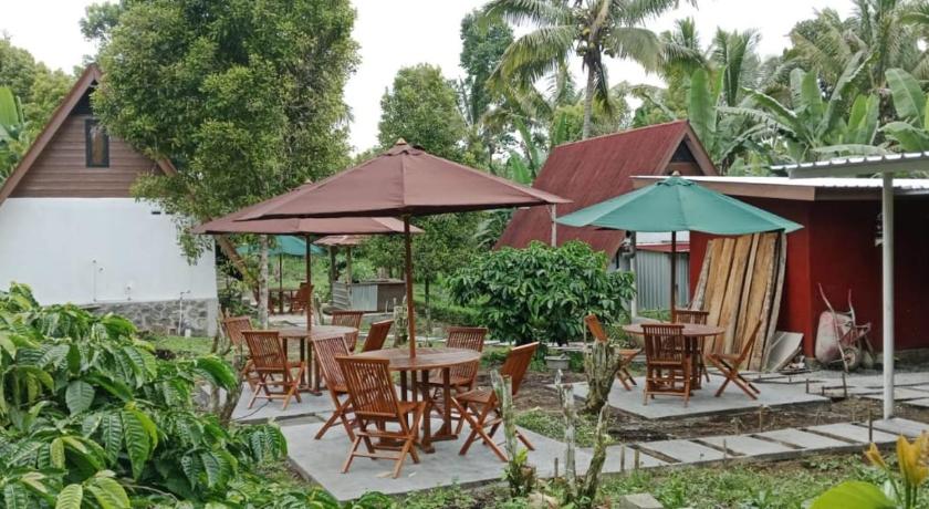 Jon's Paradise Villa and Resto - image 28