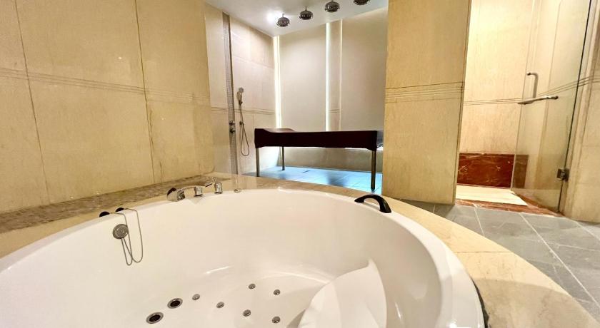 Cigar Motel – Tainan, AR