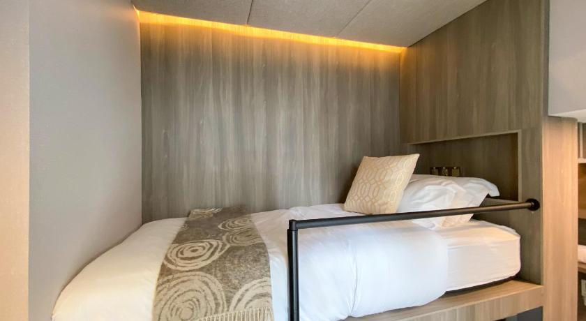 Image of Cabin S with Shared bathroom 5