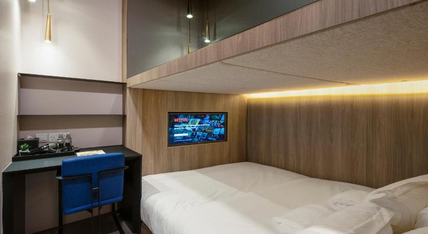 Image of Cabin M with Shared Bathroom 6