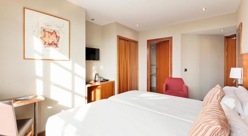 Immagine di Camera Doppia con Letti Separati per 2 Adulti (Twin Room for 2 Adults) 3