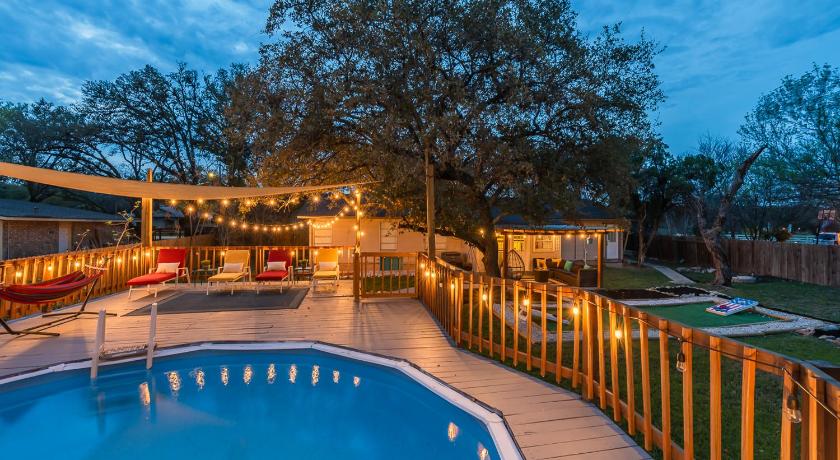 サンアントニオ Texas Vacation Home, Game Room & POOL by Sixflags 5つ星 宿泊施設 外観