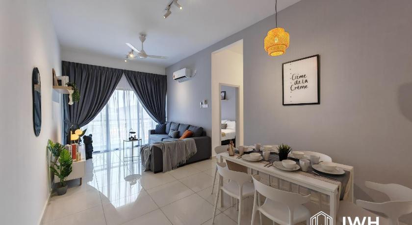 イポー The Horizon SkyPool Suites by 4-11Pax IWH 5つ星 ゲストハウス プール