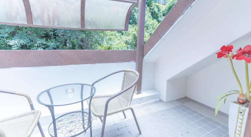 Image of Small Double Room 3