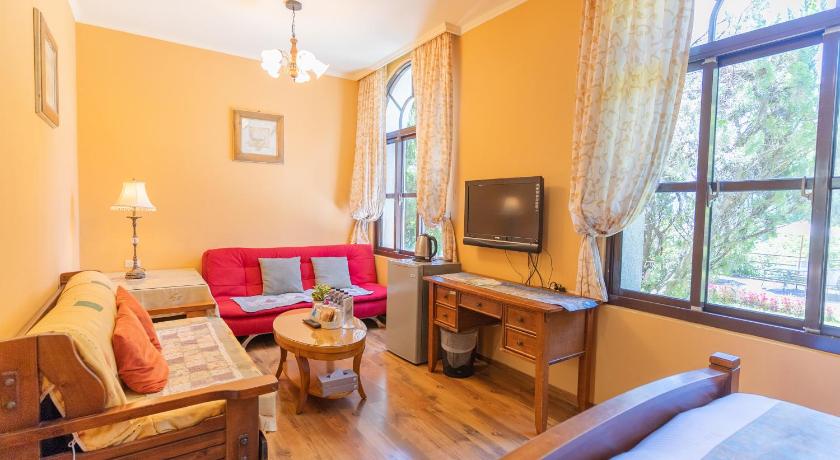 Image of Twin Room with Garden View 1