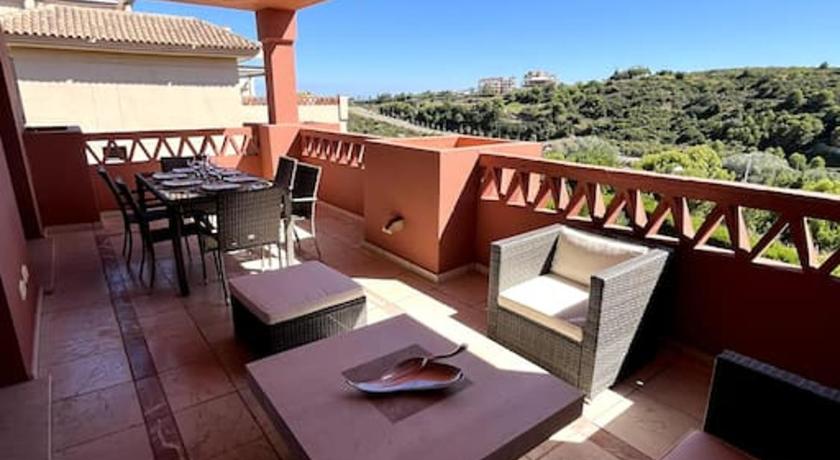 Beautiful apartment,3 min drive from the beach