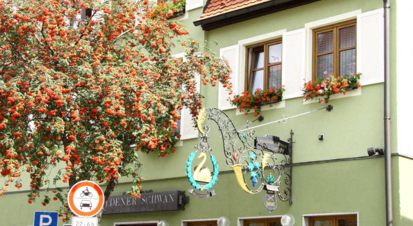 Hotel-Garni Goldener Schwan