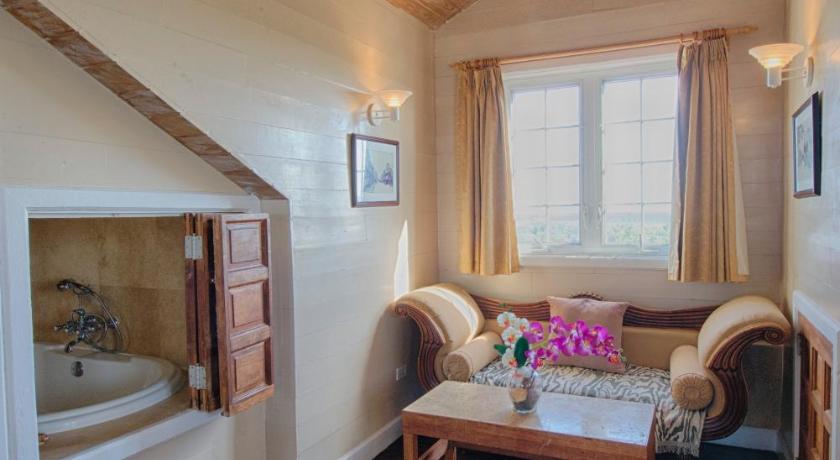 Image of King Suite 4