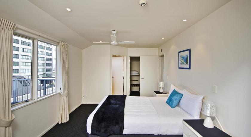 Image of Three-Bedroom Apartment with Ocean View 9