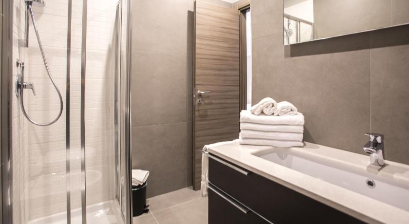 Image of Deluxe Room 2
