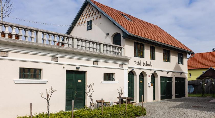 Hostel Gabronka