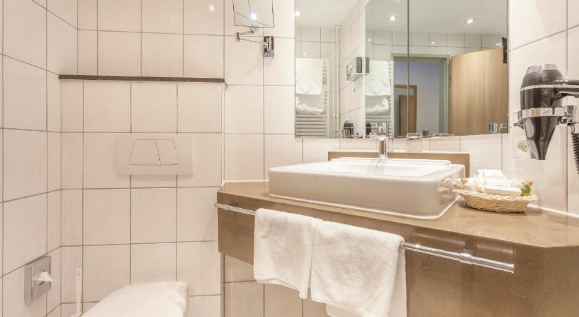 Image of Kleines Doppelzimmer mit direktem Meerblick ohne Balkon 2