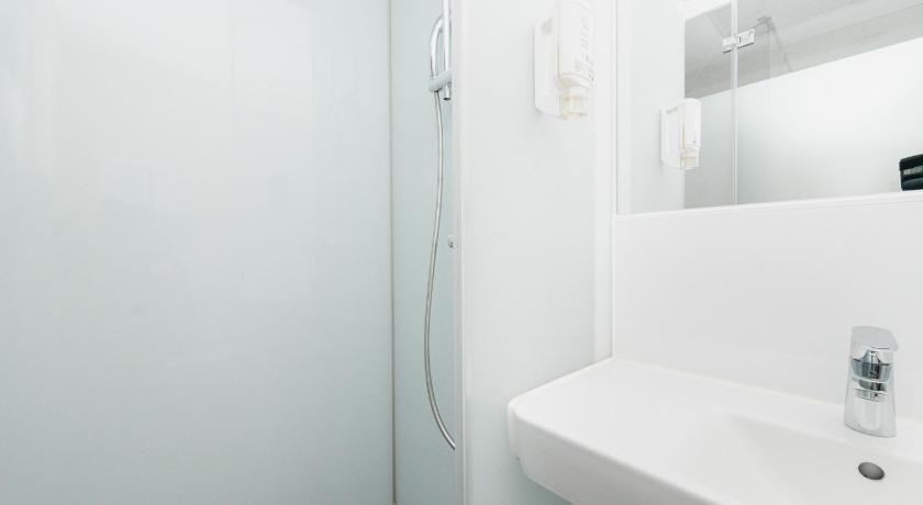 Image of Twin Room 14