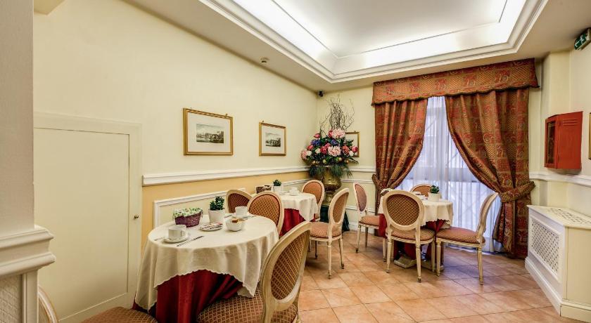 罗马 Antico Palazzo Rospigliosi Hotel 4星级 酒店 泳池