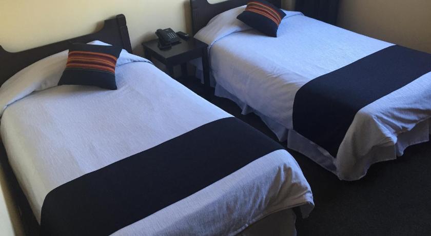 Image of Twin Room 7