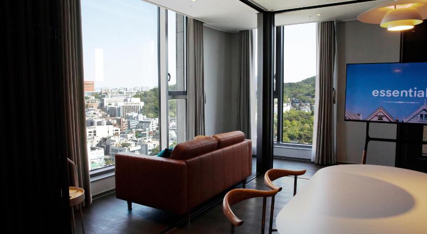 Seoul Wecostay Namsan 3-Star Guesthouse lobby