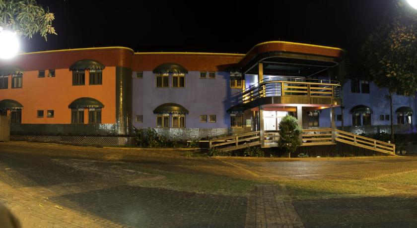 Acapu Hotel