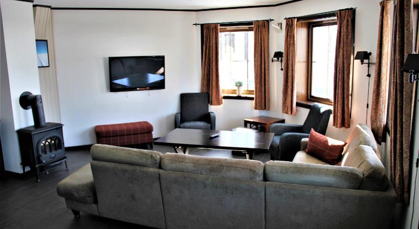 Image of Three-Bedroom Apartment 5