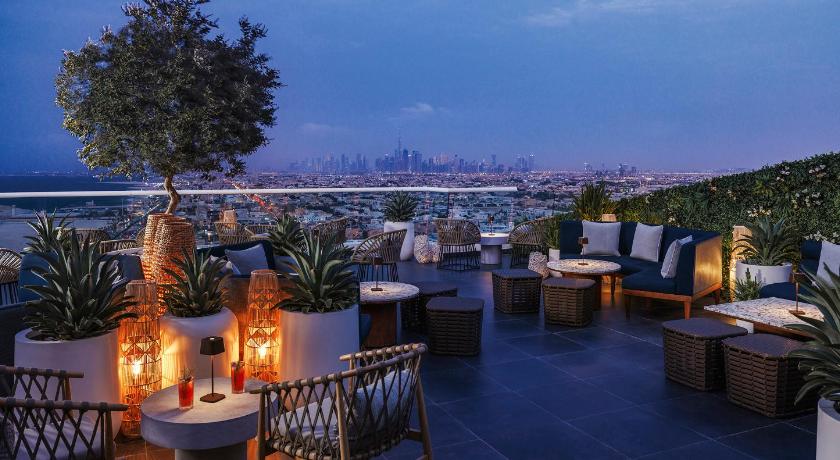 Jumeirah Beach Hotel Dubai - image 11