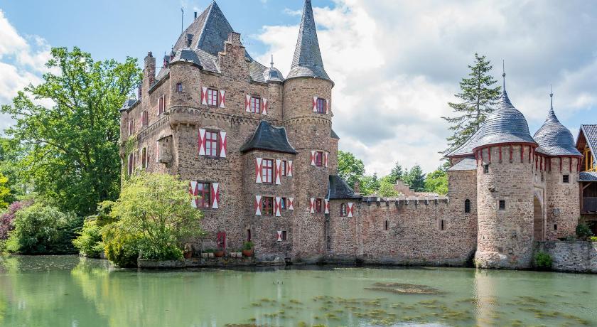 Burg Satzvey
