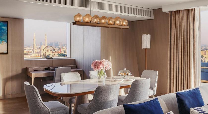 Jumeirah Beach Hotel Dubai - image 14