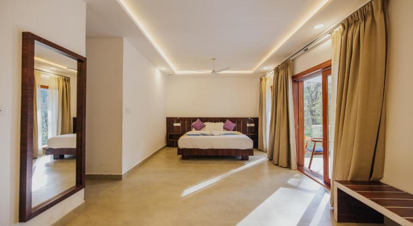 Premium Deluxe room with Common Pool 