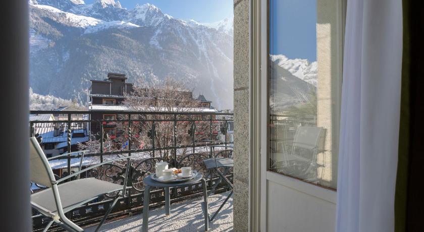 Image of Junior Suite with Balcony 1