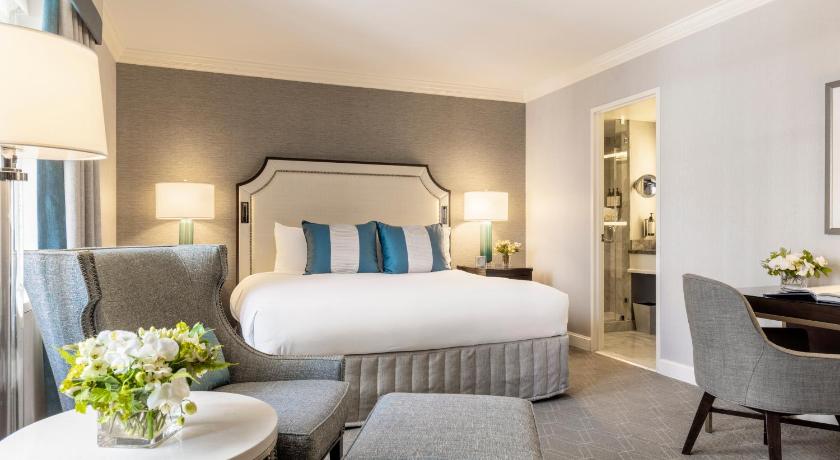 Image of Deluxe King Room 0