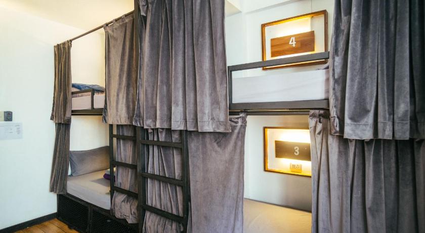 Image of 1 Person in 4-Bed Dormitory - Mixed 1