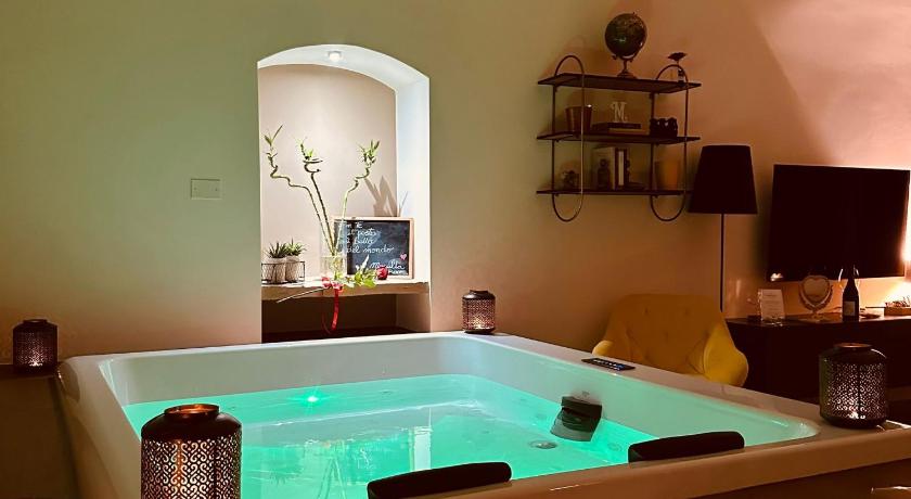 Muralta Suite & Luxury Rooms