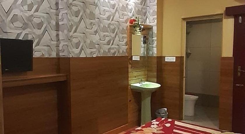 Greenview holiday inn - image 48