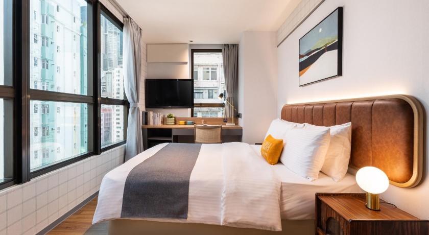 Image of Deluxe Queen Room 1