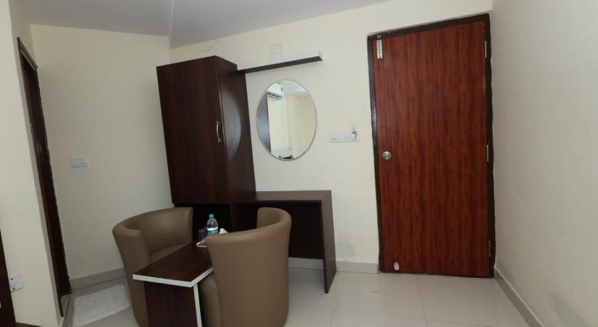 ROYAL WOOD DELUXE – Bangalore, MN