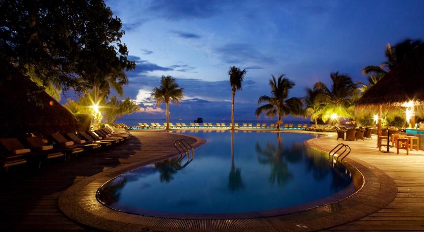 Kuredu Island Resort and Spa - image 16