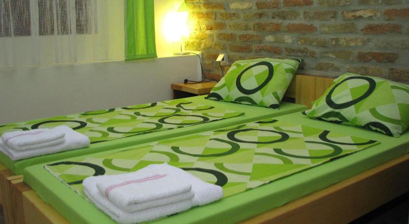 Santa Maria Apartment — Hotel in Novi Sad