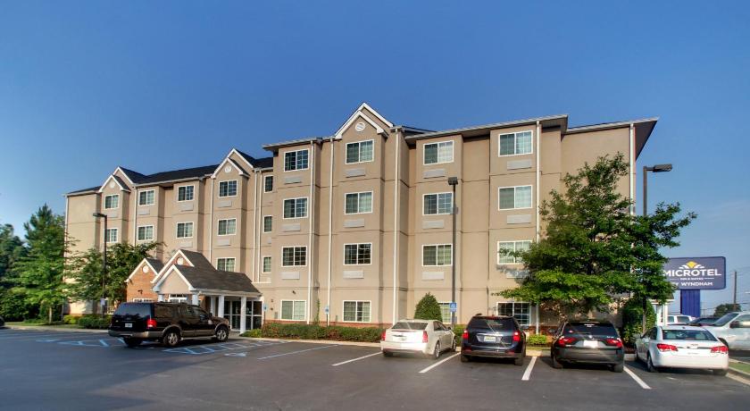 Microtel Inn & Suites by Wyndham Tuscaloosa Near University