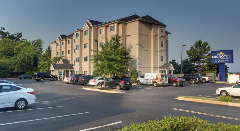 Microtel Inn & Suites by Wyndham Tuscaloosa Near University