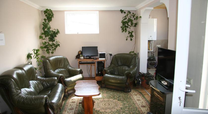 Nino's Guest House photo
