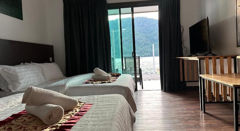 Immagine di Seafront Family Room 8